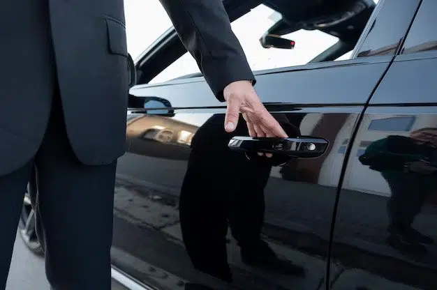 How Chauffeur Services Benefit Companies How Chauffeur Services Benefit Companies